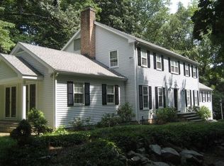 54 Ash Tree Ln, New Canaan, CT 06840