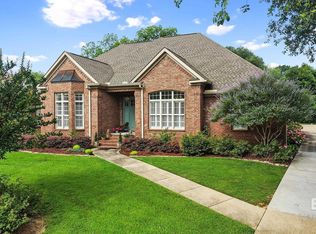 19343 Newsome Ln, Fairhope, AL 36532