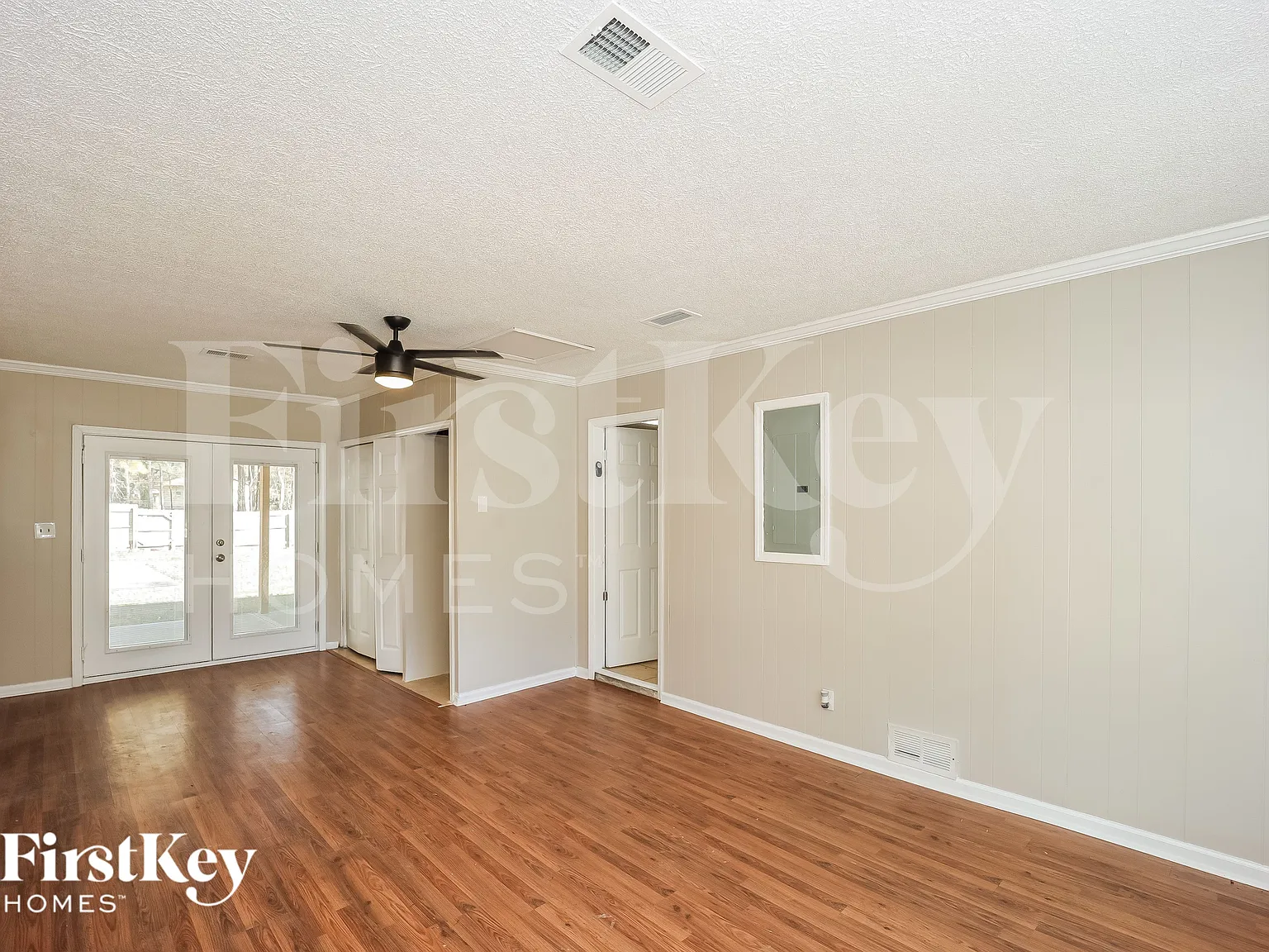 4 bed, 1.5 bath, 1653 sqft, $1,800 — Photo 4
