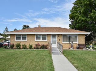 6520 W Bottsford Ave, Milwaukee, WI 53220