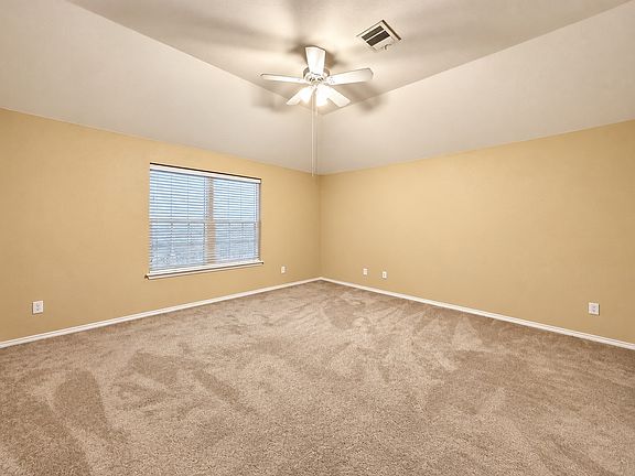 5th image of 148 Spelt Ln