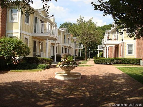 Rear Entry from Courtyard