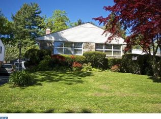 1736 Green Valley Rd, Havertown, PA 19083