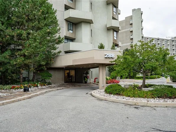 288 Mill Rd #A32, Etobicoke, ON M9C 4X7