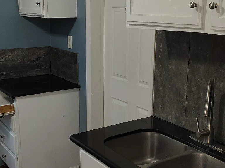 642 Tenny Ave #2 — Photo 5