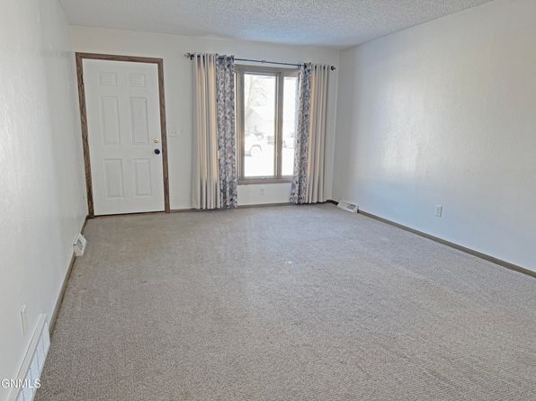 bismarck-north-dakota-447600754 picture