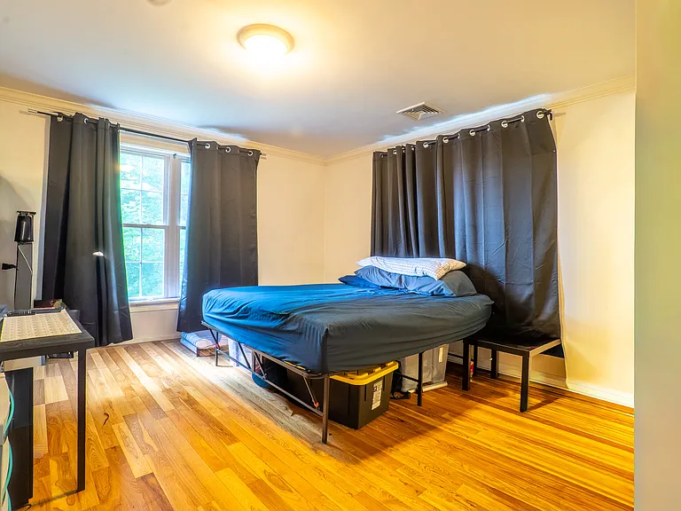61 Carlisle St #61 — Photo 8