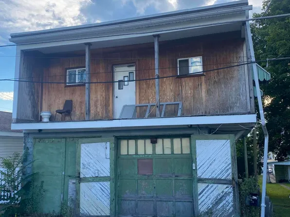 226-228 S Lemon St, Mount Carmel, PA 17851