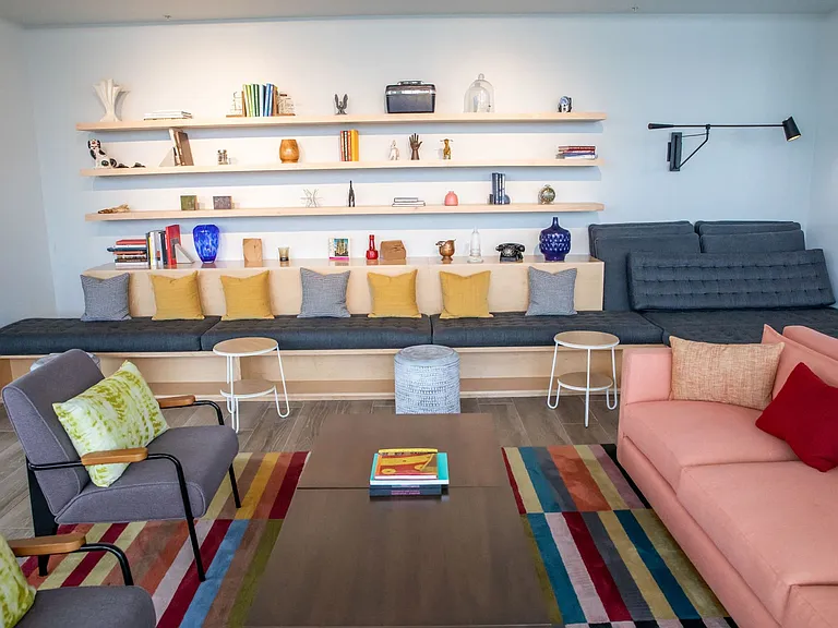 Private Social Lounge for Kenect Members