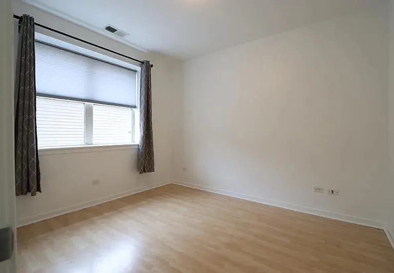 914 S Racine Ave #102 — Photo 13