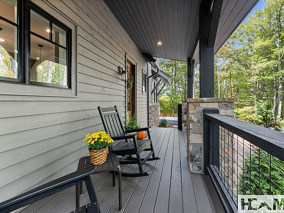 4th image of 112 Gather Point Road