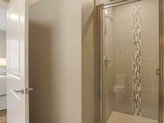 4th image of 10 Essex St APT 602