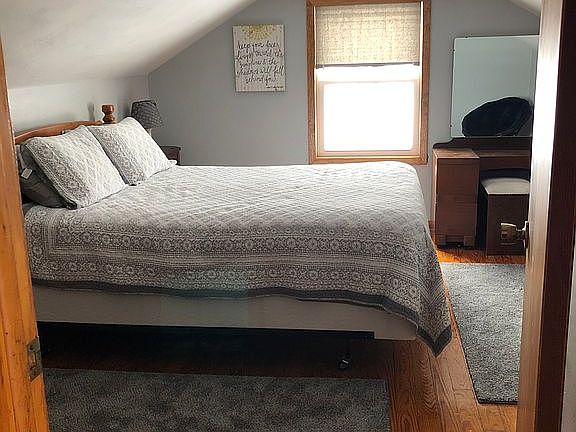 Upstairs bedroom