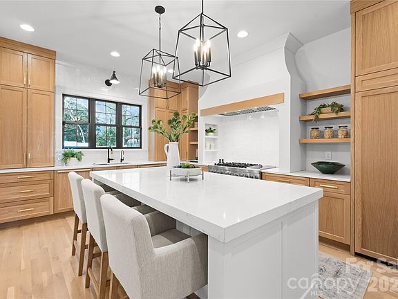 2nd image of 4328 Walker Rd