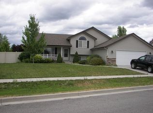 2575 W Ashland Ln, Hayden Lake, ID 83835