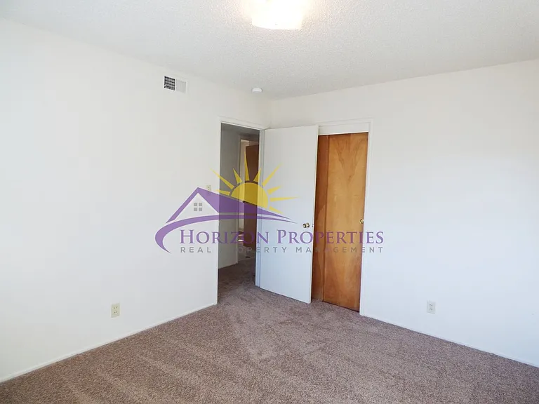 1430-1432 Topaz Way — Photo 17