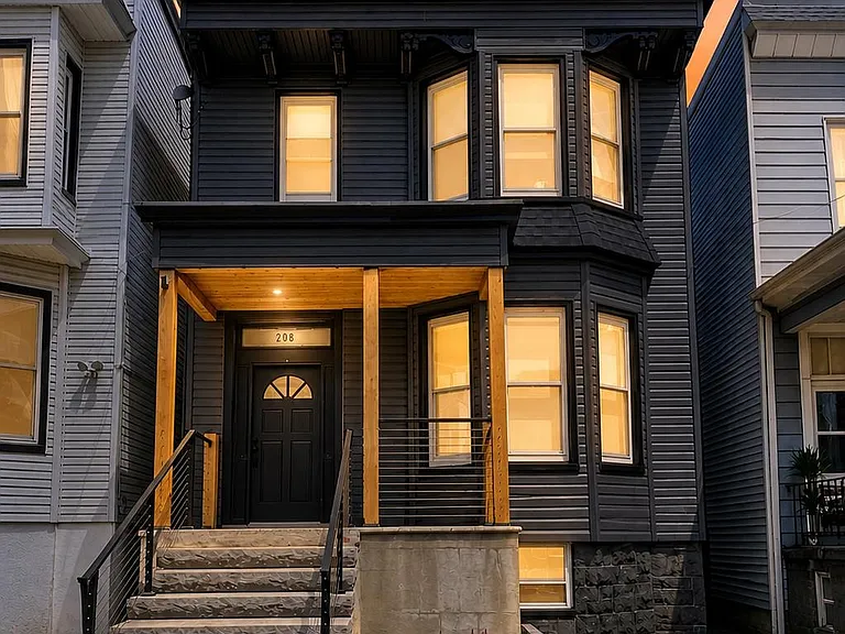 208 Shippen St — Photo 14