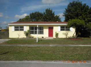 567 Sioux Rd, Lake Worth, FL 33462