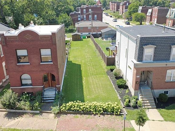 3rd image of 2822 Arsenal St