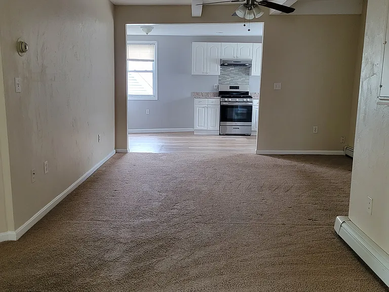 15 Montrose St #2 — Photo 8