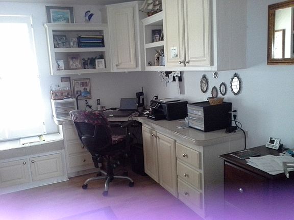 2nd image of 115 Pineapple Dr