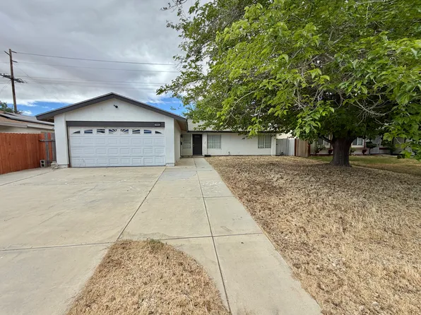 3512 Balmont St, Lancaster, CA 93536