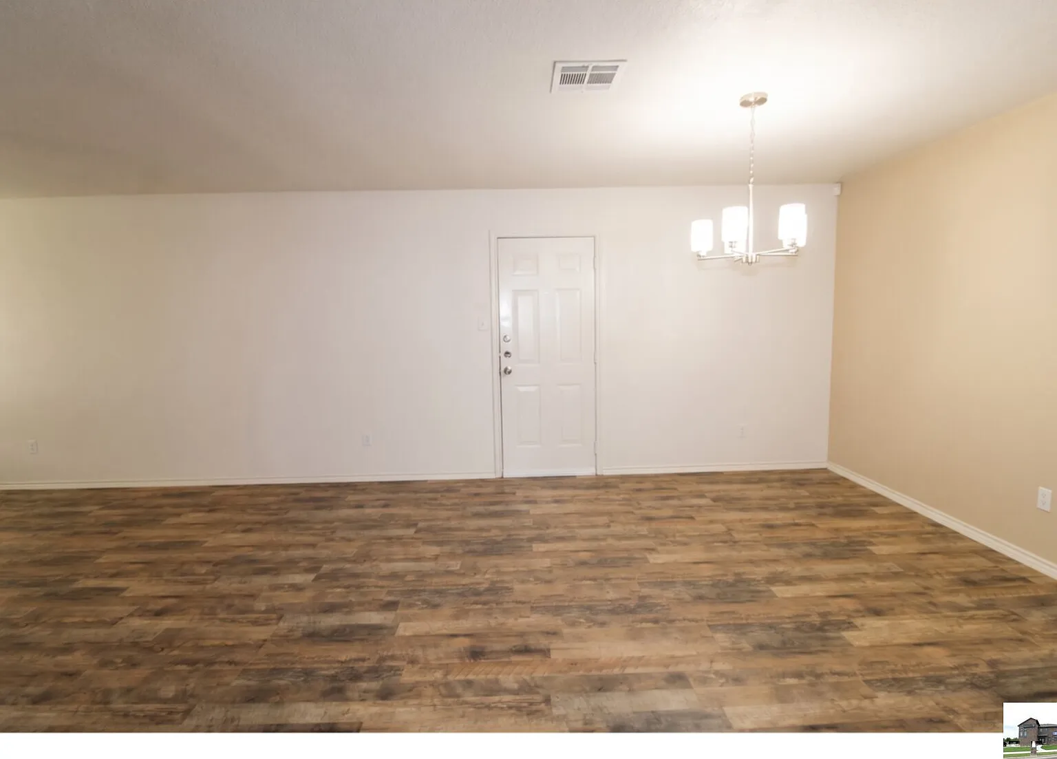 2 bed, 2.0 bath, 1300 sqft, $1,200 — Photo 4