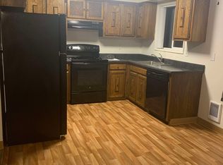 7245 Los Verdes Dr, Gladstone, OR 97027