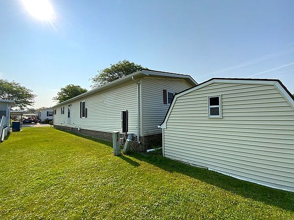 4th image of 198 Parkway Dr
