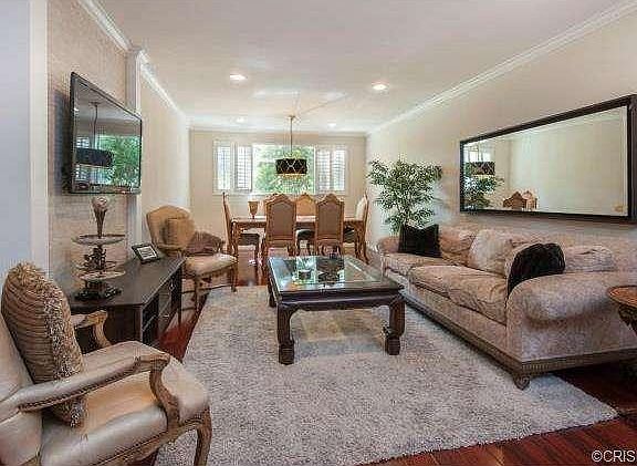 5th image of 4949 Genesta Ave Unit 103