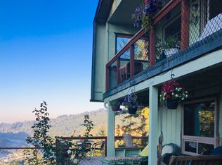 98371 W Side Dr, Brookings, OR