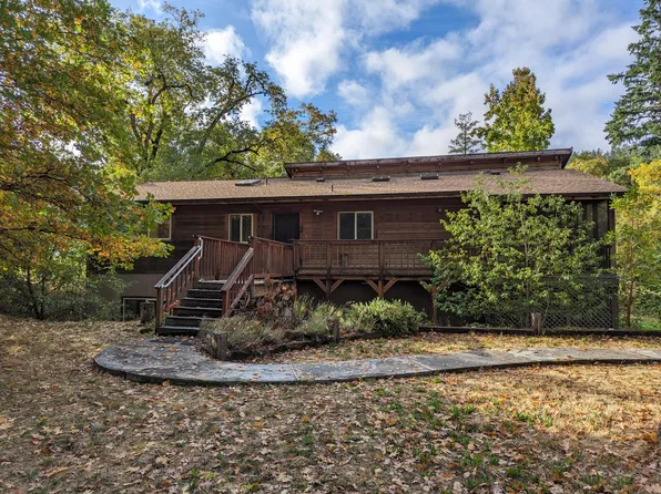 1601 N Highway 96, Willow Creek, CA 95573