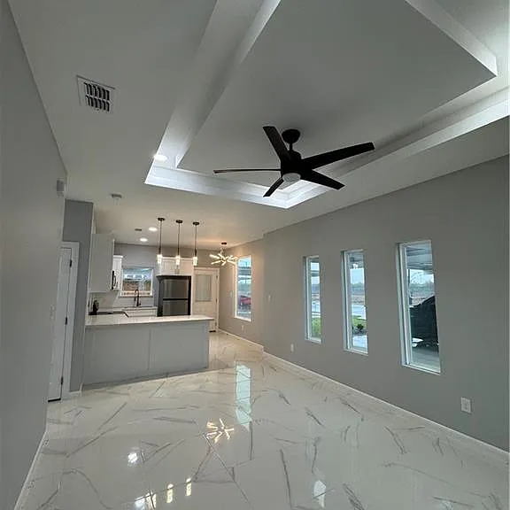 5900 Notre Dame Ave #1 — Photo 3