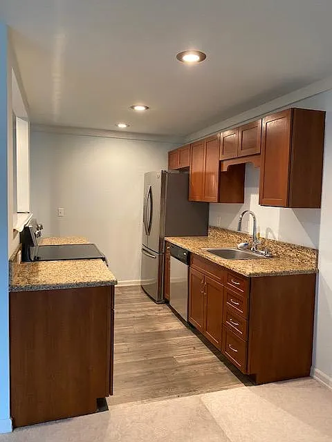 2 bed, 827 sqft, $2,500 — Photo 3