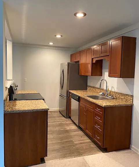 932 100th Ave NE #114 — Photo 3