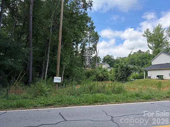 3rd image of 1678 Old Lynwood Cir #G