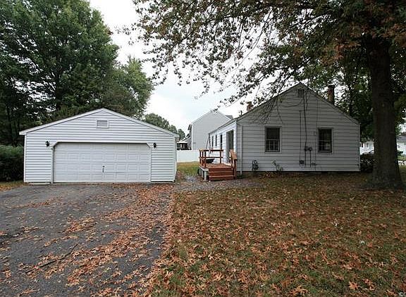 4th image of 2909 Portsmouth St