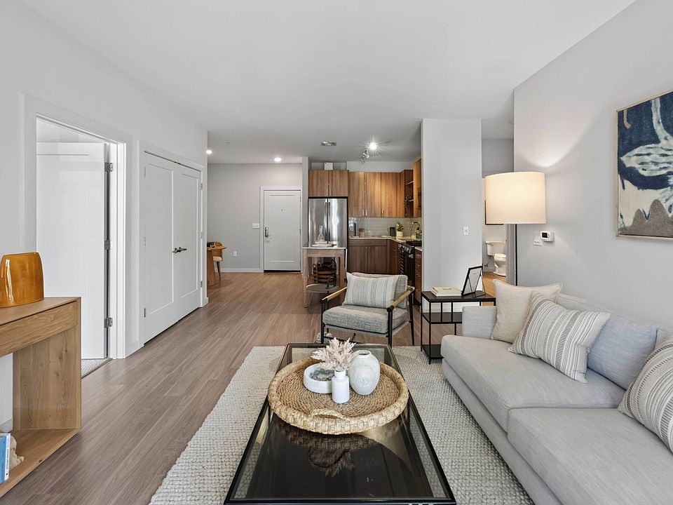 An open layout gives everyday life room to flow.