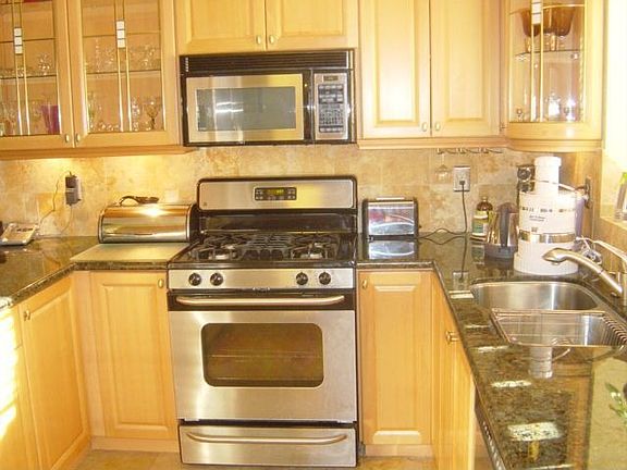 2nd image of 1860 Cane Hill Dr