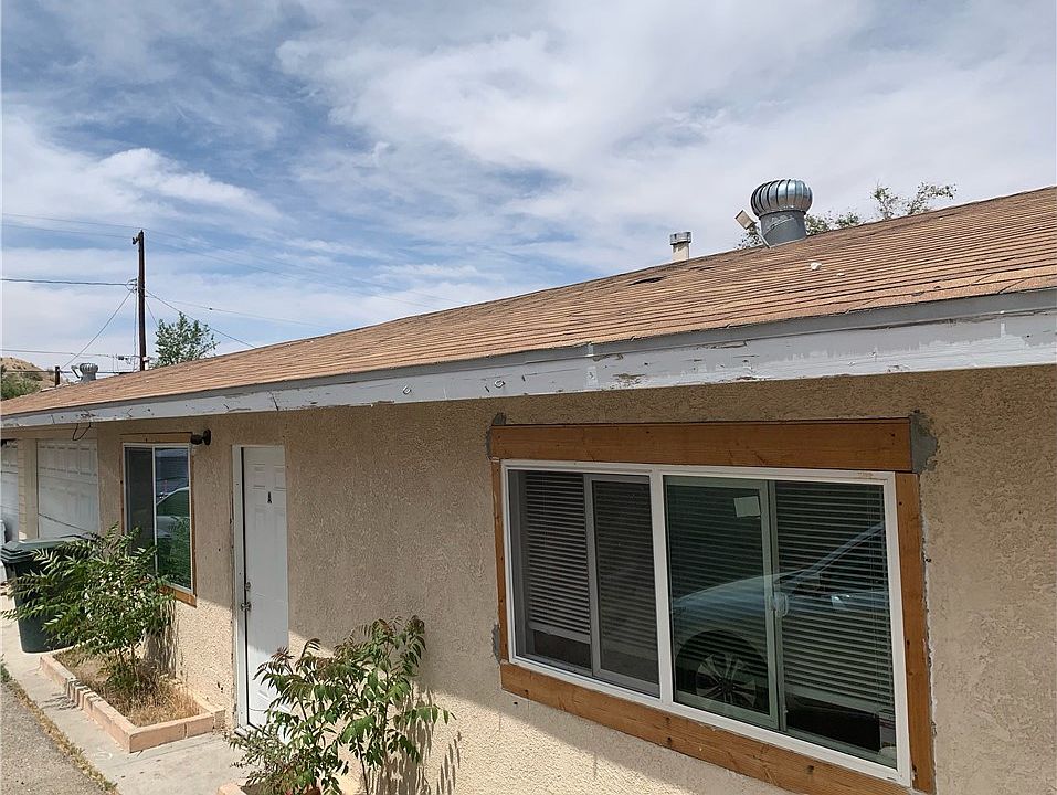 1st image of 15526 4th St