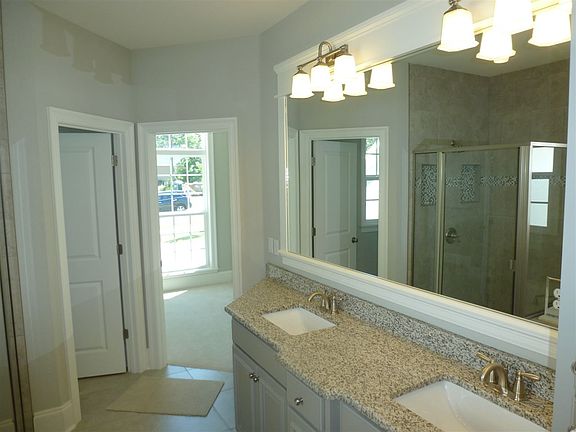 4th image of 2527 Dahlgren Ct