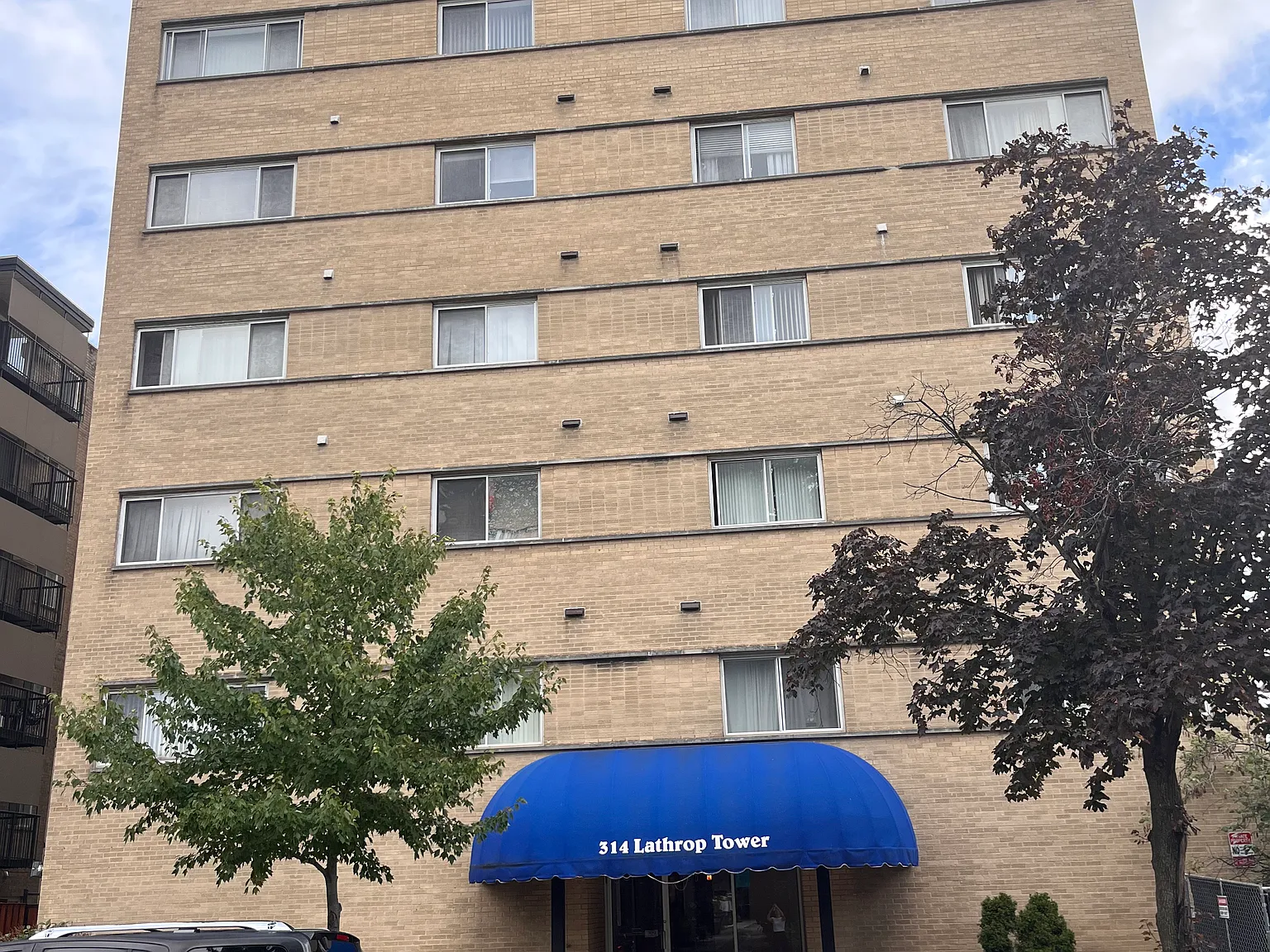 2 bed, 1.5 bath, 1100 sqft, $1,950 — Photo 1