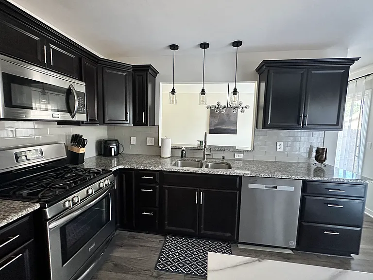 1451 Courtland Blvd — Photo 11