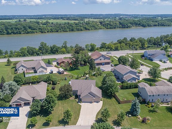 3rd image of 2203 River Trail Ct