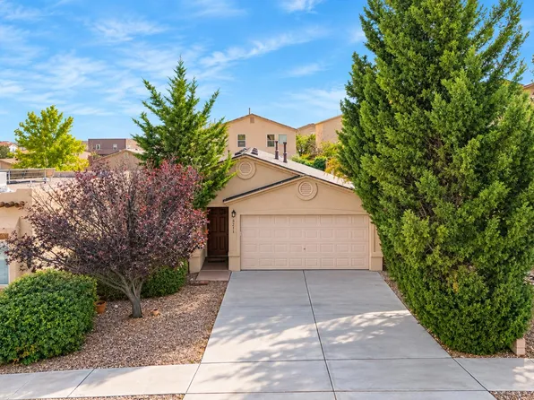 8211 Wolverine Dr NW, Albuquerque, NM 87120