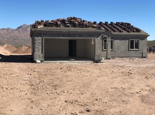 727 Luna Ct, Rio Rico, AZ 85648