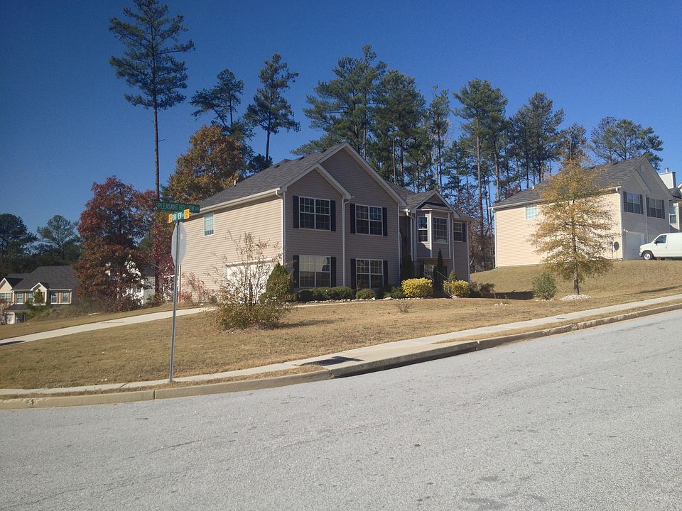 2nd image of 7614 Pond View Ln