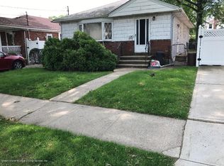 28 Reno Ave, Staten Island, NY 10306