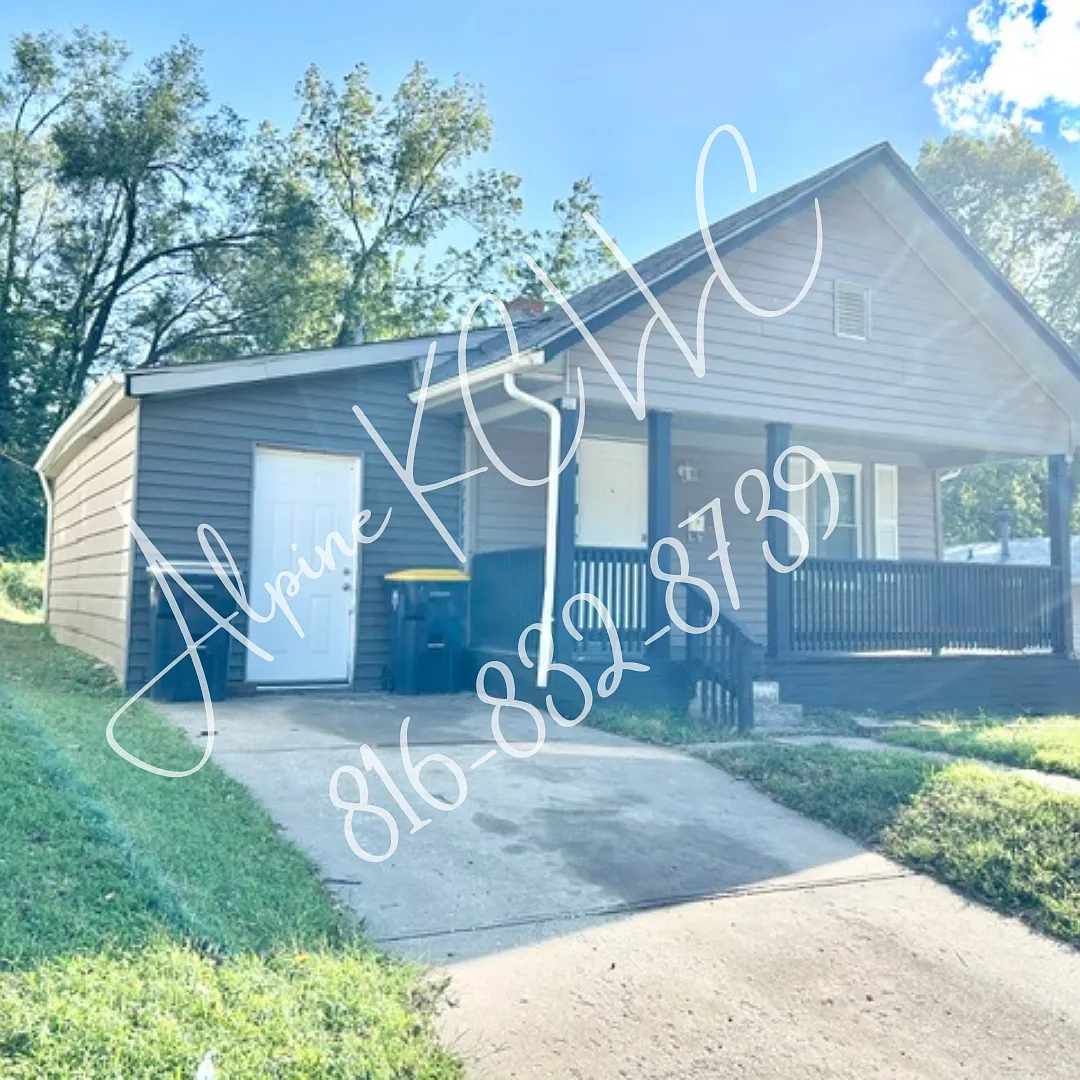 3 bed, 782 sqft, $975 — Photo 1