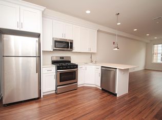 864 N 19th St FLOOR 3, Philadelphia, PA 19130